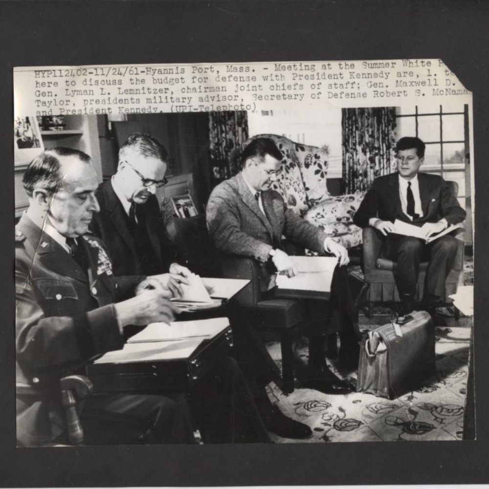 ORIGINAL WIRE PHOTO OF PRESIDENT JOHN F KENNEDY DATED 1961